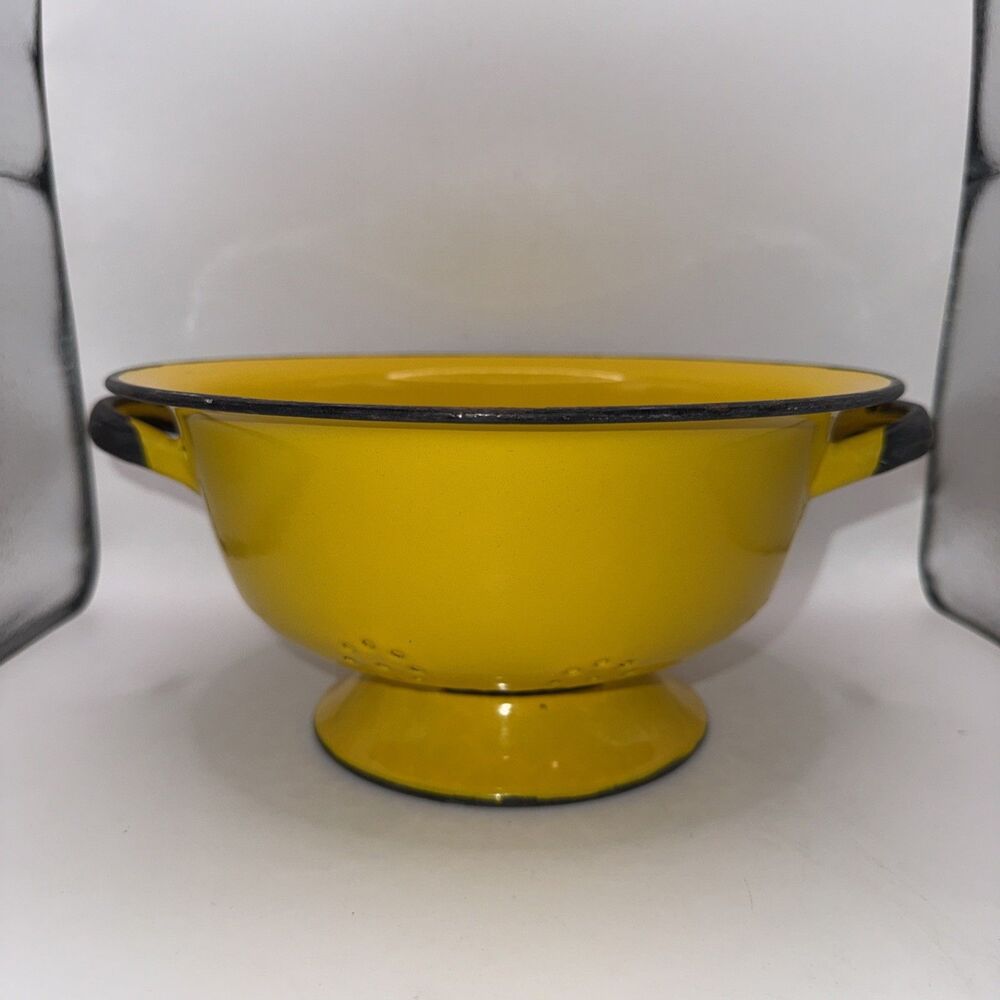 VTG Knobler Poland Yellow Footed Enamelware Black Rim Strainer Colander 9” - Picture 2 of 5